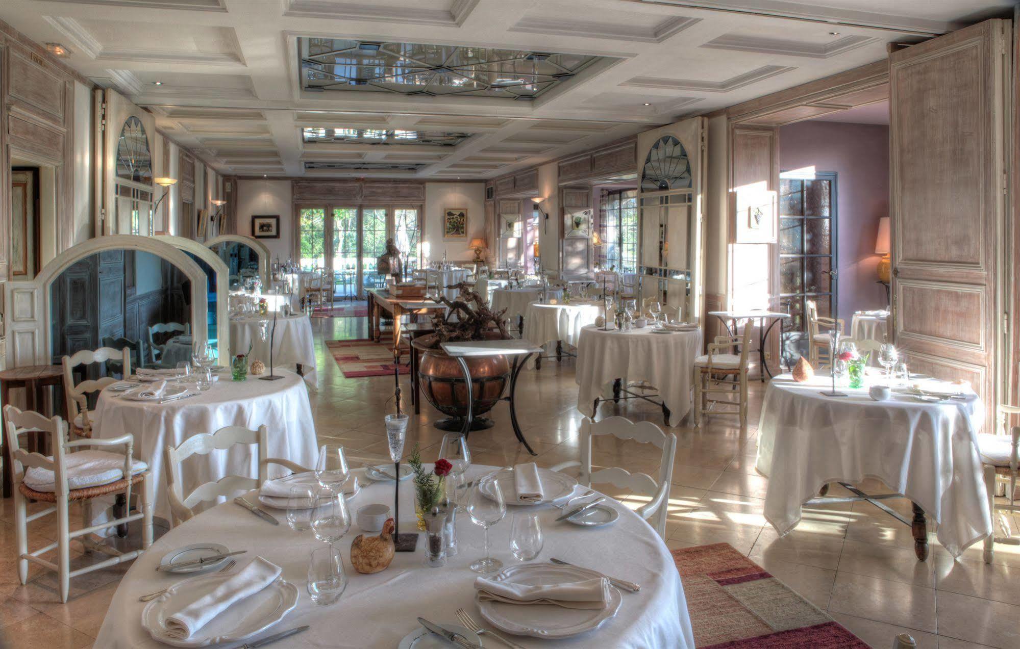 Auberge De Noves Domaine Du Deves מראה חיצוני תמונה