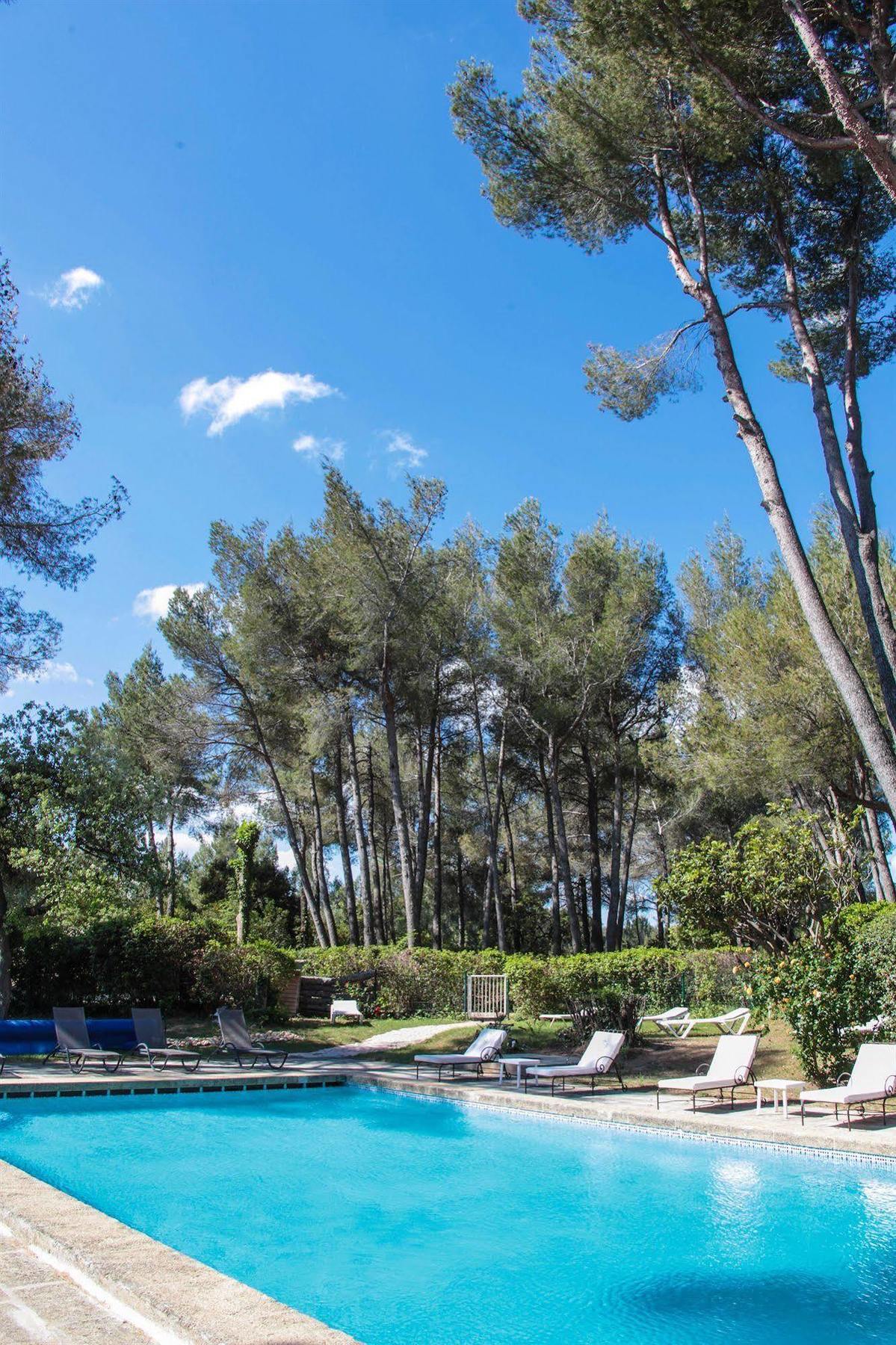 Auberge De Noves Domaine Du Deves מראה חיצוני תמונה
